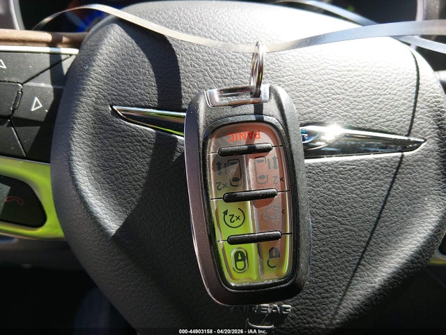 44903158 :رقم المزاد ، 2C4RC1GG6HR512662 vin ، 2017 Chrysler Pacifica Limited مزاد بيع