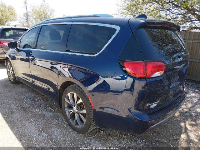 44903158 :رقم المزاد ، 2C4RC1GG6HR512662 vin ، 2017 Chrysler Pacifica Limited مزاد بيع