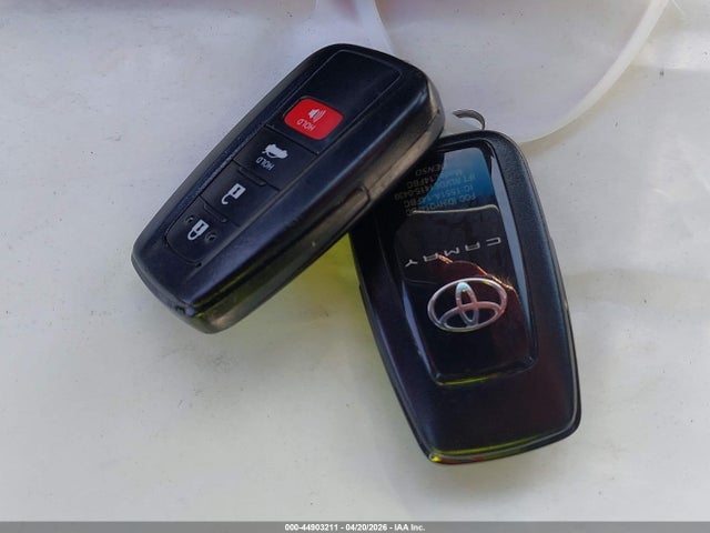 4T1B11HK3JU554625 Toyota CAMRY SE