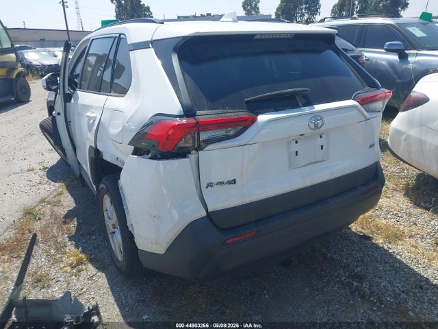 Toyota Rav4 Xle 2021 2T3W1RFV8MC170186 Image 3