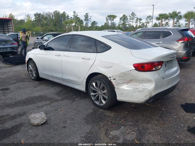 2016 Chrysler 200 S მანქანა იყიდება აუქციონზე, vin: 1C3CCCBB7GN111599, აუქციონის ნომერი: 44903271