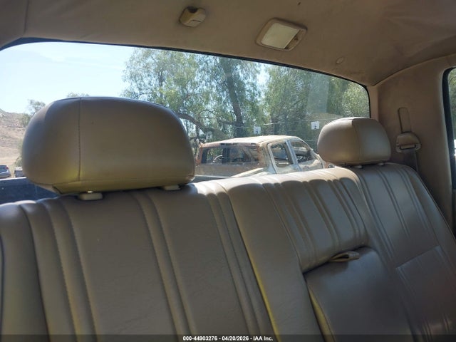 44903276 :رقم المزاد ، 5TBJN32192S267692 vin ، 2002 Toyota Tundra مزاد بيع