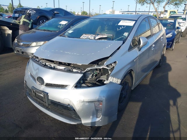 JTDKN3DU2F1947195 Toyota Prius Four