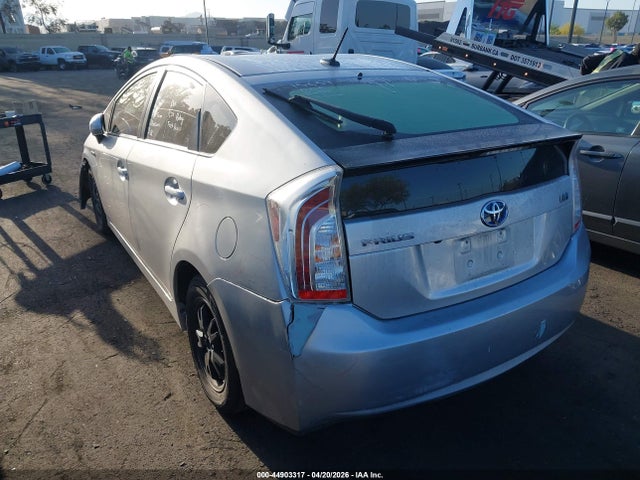 JTDKN3DU2F1947195 Toyota Prius Four