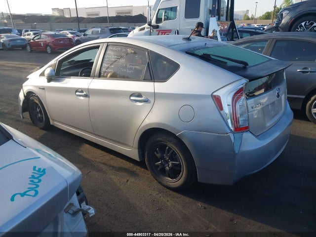 JTDKN3DU2F1947195 Toyota Prius Four