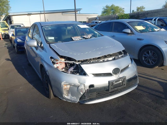 JTDKN3DU2F1947195 Toyota Prius Four