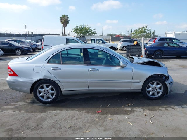 44903348 :رقم المزاد ، WDBRF61J93F314827 vin ، 2003 Mercedes-benz C 240 مزاد بيع