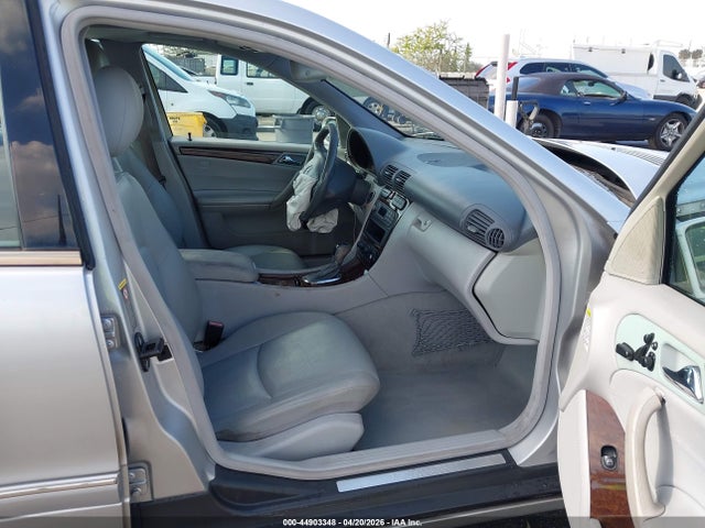 44903348 :رقم المزاد ، WDBRF61J93F314827 vin ، 2003 Mercedes-benz C 240 مزاد بيع