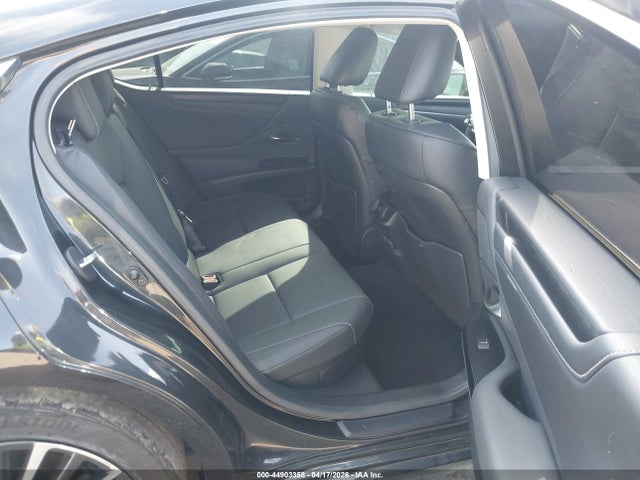 Продажа на аукционе авто 2025 Lexus Es 300h Base/300h Luxury/300h Ultra Luxury/300h F Sport Design/300h F Sport Handling, vin: 58ADA1C11SU062225, номер лота: 44903358