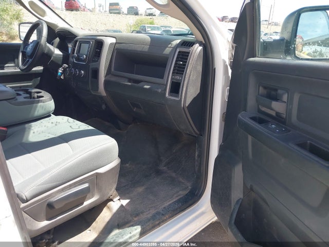 1C6RR7KG1JS286518 RAM 1500 Tradesman 4x4 5&#039;7 Box