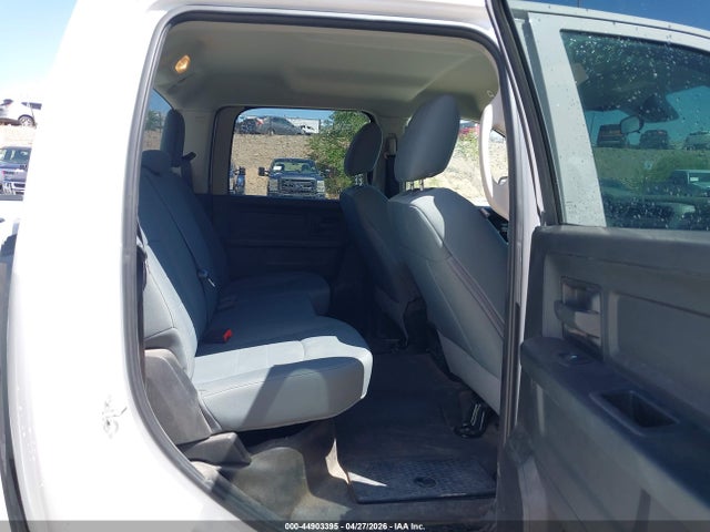 1C6RR7KG1JS286518 RAM 1500 Tradesman 4x4 5&#039;7 Box
