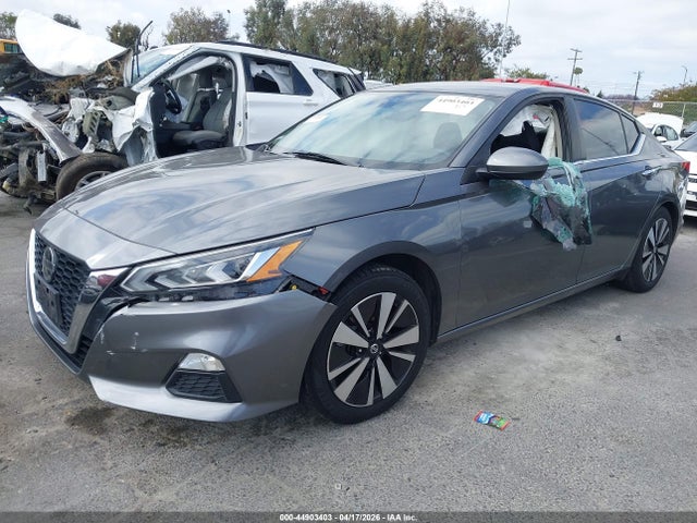 1N4BL4DV2NN315640 Nissan Altima Sv Fwd
