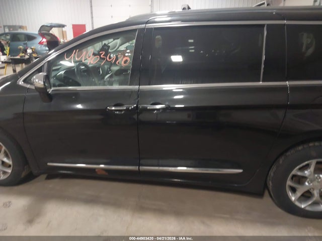 Продаж на аукціоні авто 2018 Chrysler Pacifica Limited, vin: 2C4RC1GG5JR314600, номер лоту: 44903420