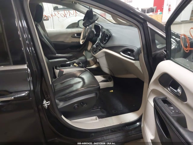Продаж на аукціоні авто 2018 Chrysler Pacifica Limited, vin: 2C4RC1GG5JR314600, номер лоту: 44903420