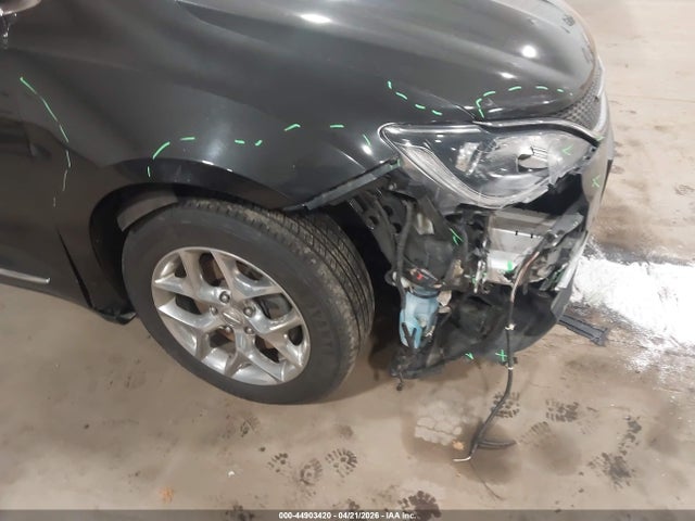 Продаж на аукціоні авто 2018 Chrysler Pacifica Limited, vin: 2C4RC1GG5JR314600, номер лоту: 44903420