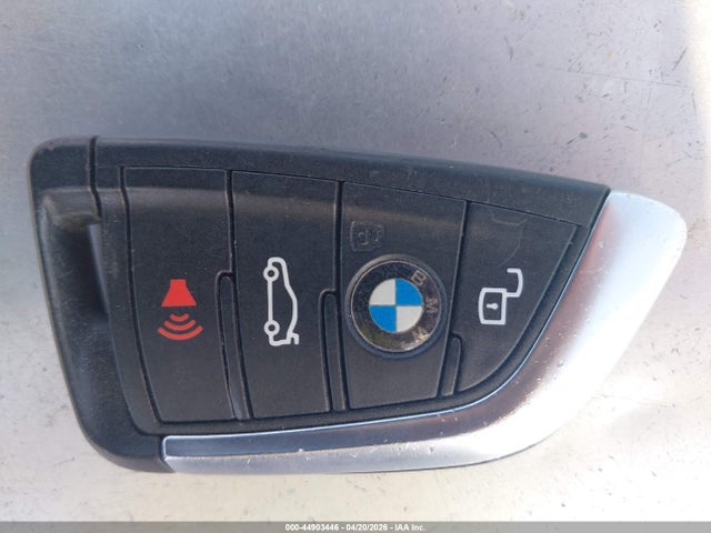 2021 Bmw 330e მანქანა იყიდება აუქციონზე, vin: 3MW5P7J00M8B82350, აუქციონის ნომერი: 44903446