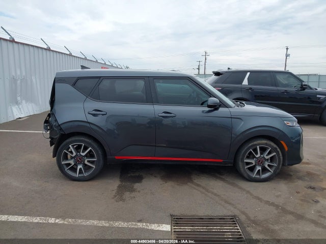 KNDJ63AU8M7789484 KIA Soul Gt-line
