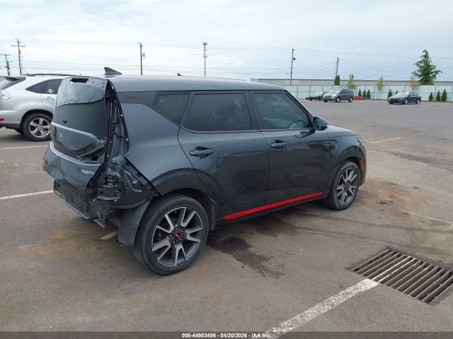 KNDJ63AU8M7789484 KIA Soul Gt-line