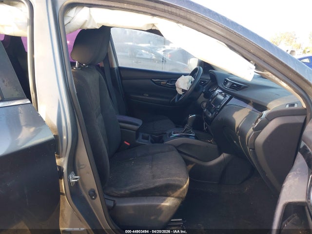 JN1BJ1CP1KW234963 Nissan Rogue Sport Sv