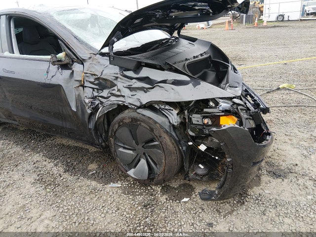 2026 Tesla Model Y Premium Rear-wheel Drive/standard Rear-wheel Drive მანქანა იყიდება აუქციონზე, vin: 7SAYGDEDXTF523293, აუქციონის ნომერი: 44903520