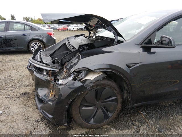 2026 Tesla Model Y Premium Rear-wheel Drive/standard Rear-wheel Drive მანქანა იყიდება აუქციონზე, vin: 7SAYGDEDXTF523293, აუქციონის ნომერი: 44903520