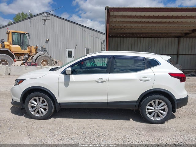 2017 Nissan Rogue Sport Sv მანქანა იყიდება აუქციონზე, vin: JN1BJ1CR6HW143665, აუქციონის ნომერი: 44903525