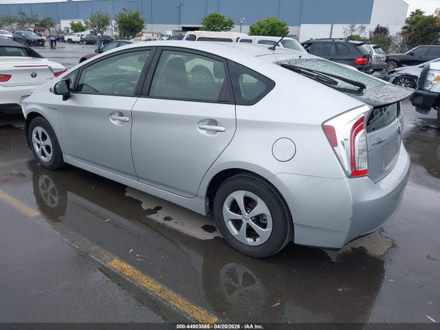 Toyota Prius Two 2015 JTDKN3DU0F0466853 Image 3