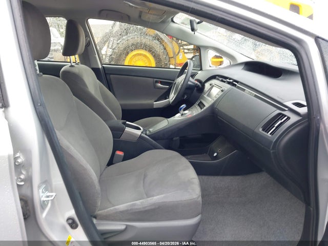 Toyota Prius Two 2015 JTDKN3DU0F0466853 Image 5