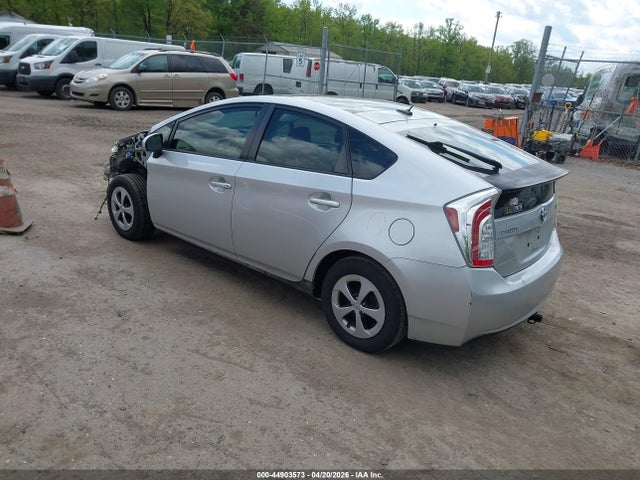 44903573 :رقم المزاد ، JTDKN3DU4D5596408 vin ، 2013 Toyota Prius Three مزاد بيع