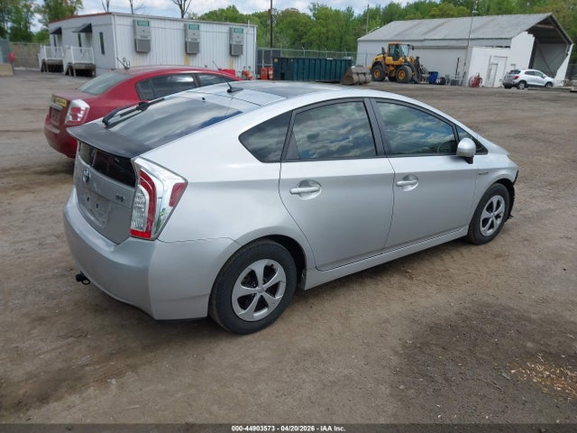 44903573 :رقم المزاد ، JTDKN3DU4D5596408 vin ، 2013 Toyota Prius Three مزاد بيع