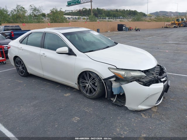 2016 4T1BF1FK1GU184403 main image