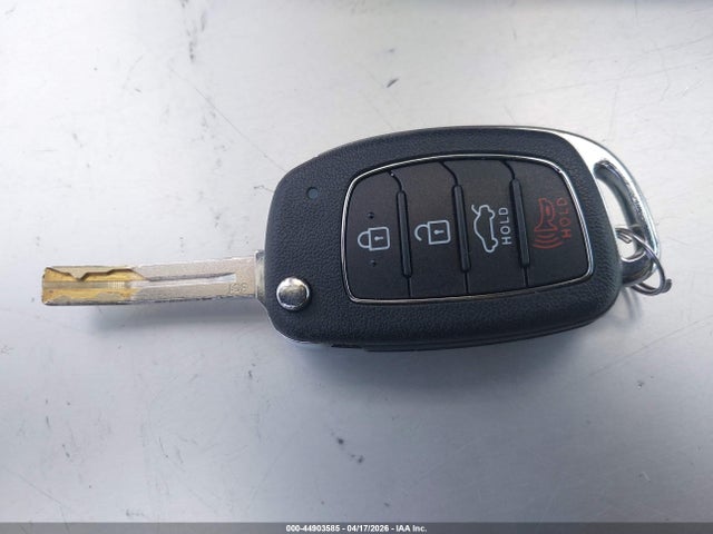 5NPE24AFXJH681881 Hyundai SONATA SE