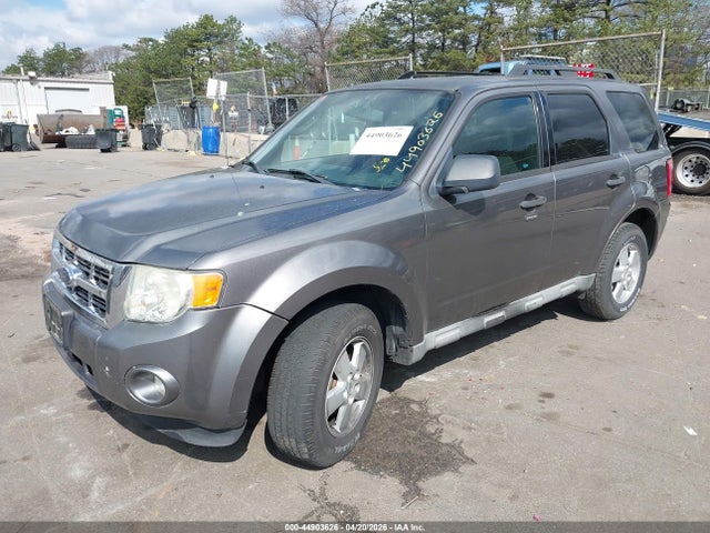 44903626 :رقم المزاد ، 1FMCU93G99KC20717 vin ، 2009 Ford Escape Xlt مزاد بيع