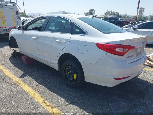 5NPE24AF6FH000963 Hyundai SONATA SE