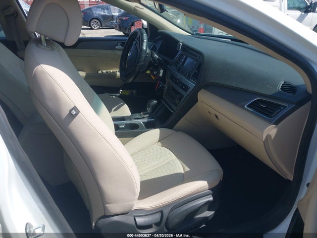 5NPE24AF6FH000963 Hyundai SONATA SE