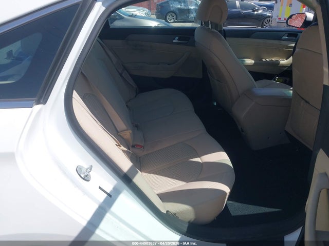 5NPE24AF6FH000963 Hyundai SONATA SE