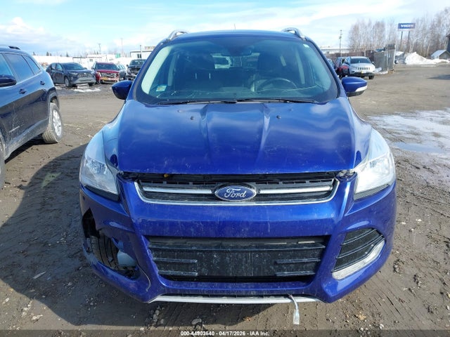1FMCU9J9XGUC60844 Ford Escape Titanium