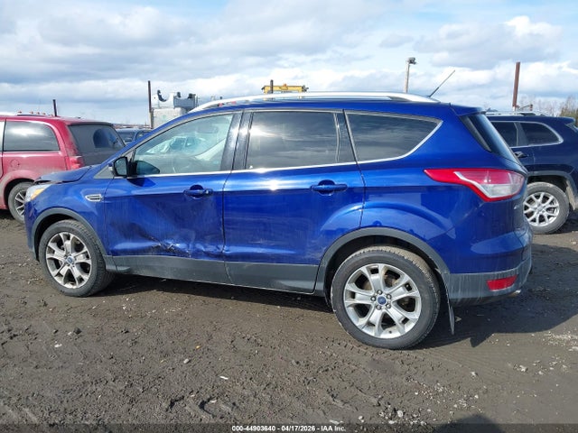 1FMCU9J9XGUC60844 Ford Escape Titanium