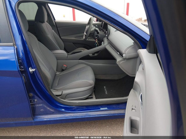 5NPLL4AG4MH046544 Hyundai ELANTRA SE