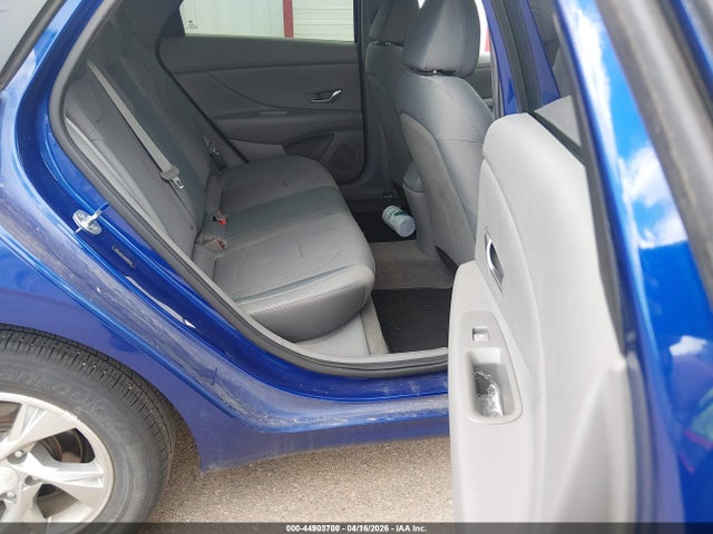 5NPLL4AG4MH046544 Hyundai ELANTRA SE