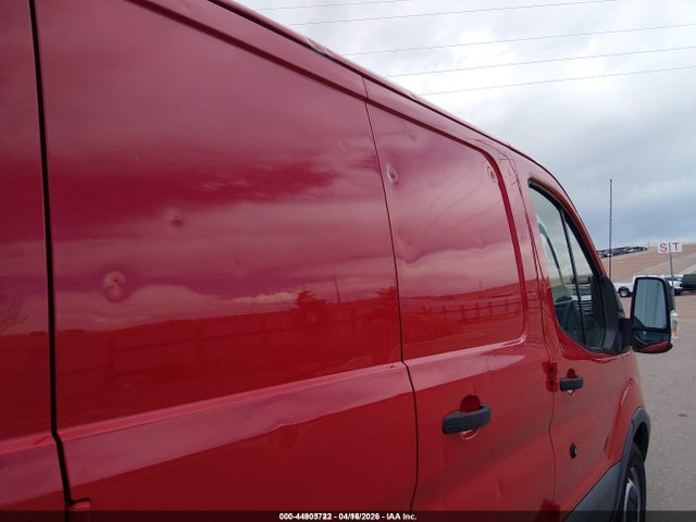 Ford Transit-150 2015 1FTNE1ZM8FKB27983 Image 16
