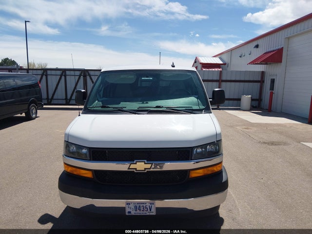 1GAZGPFG8J1275071 Chevrolet Express 3500 Lt