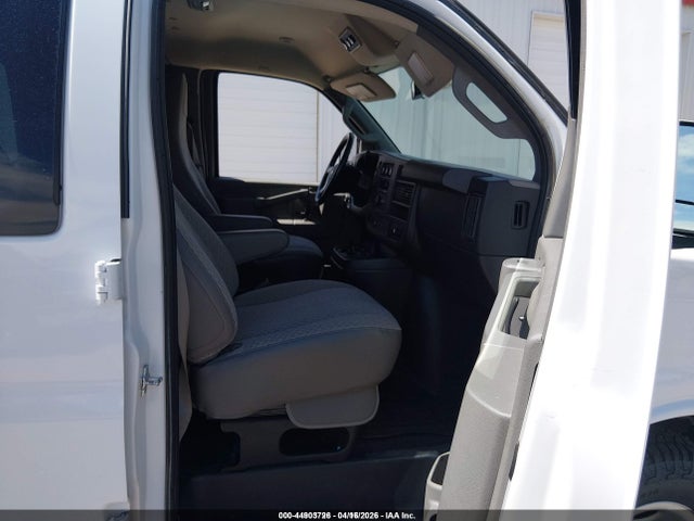 1GAZGPFG8J1275071 Chevrolet Express 3500 Lt