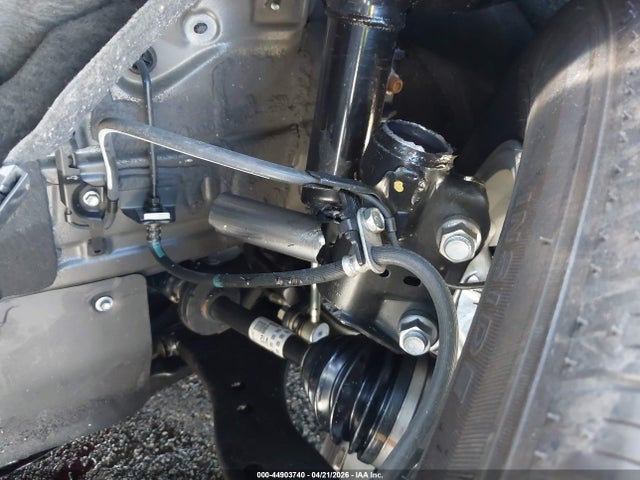 5TDYRKEC2TS291738 Toyota SIENNA XLE