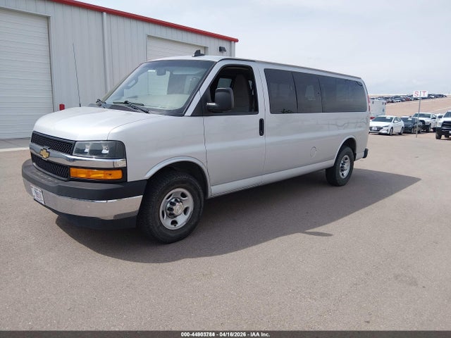 1GAZGPFG7J1300462 Chevrolet Express 3500 Lt