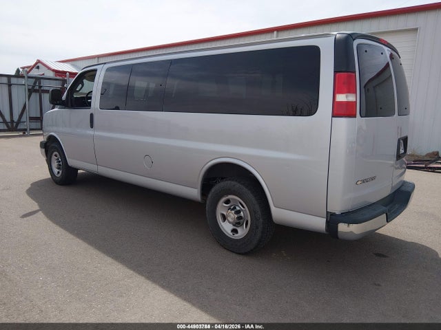 1GAZGPFG7J1300462 Chevrolet Express 3500 Lt