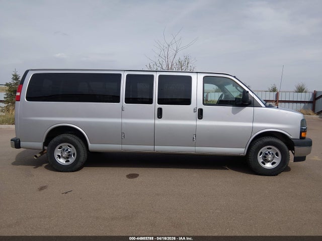 1GAZGPFG2J1299642 Chevrolet Express 3500 Lt