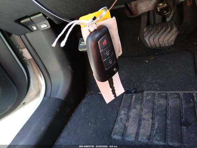 2017 Nissan Rogue S მანქანა იყიდება აუქციონზე, vin: KNMAT2MV8HP613385, აუქციონის ნომერი: 44903789