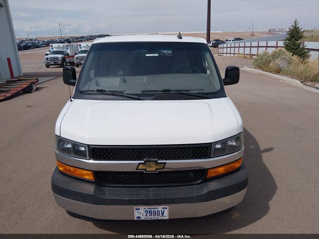 1GAZGPFG7J1301398 Chevrolet Express 3500 Lt