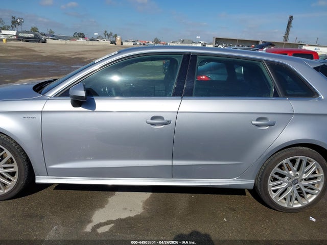 WAUTPBFF7JA070930 Audi A3 E-tron 1.4t Premium/1.4t Tech Premium